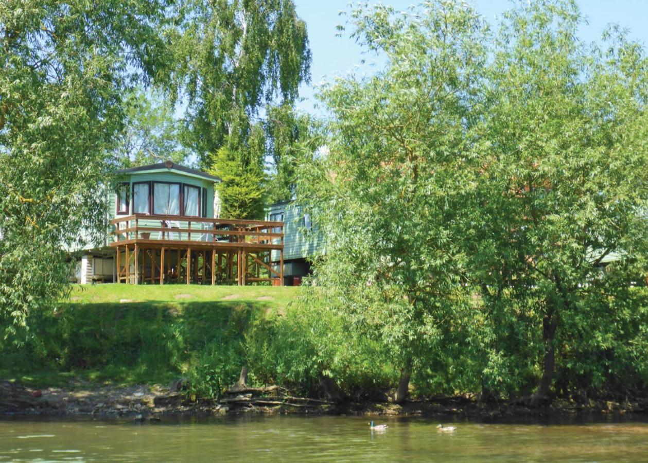 Weir Country Park Ξενοδοχείο Holtby Εξωτερικό φωτογραφία
